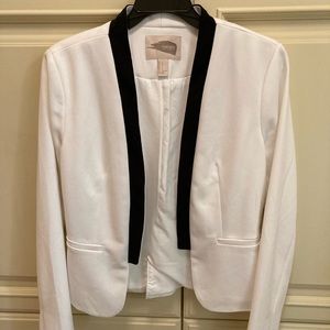 Forever 21 Knit Blazer White with Black Collar Small